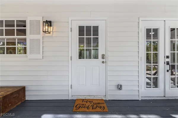 a view of entrance door of the house