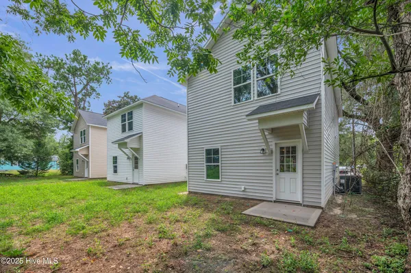$1,850 | 468 Maides Avenue, Wilmington, NC 28405