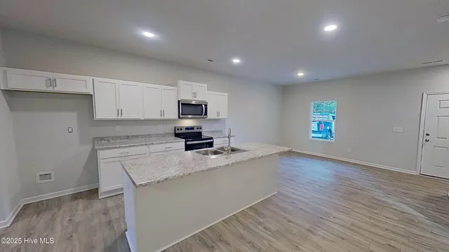 $1,900 | 468 Maides Avenue, Wilmington, NC 28405