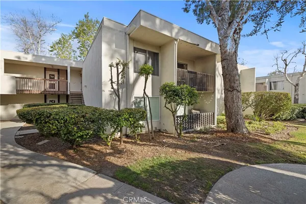 $379,000 | 23515 Lyons Avenue, Unit 277, Valencia, CA 91355