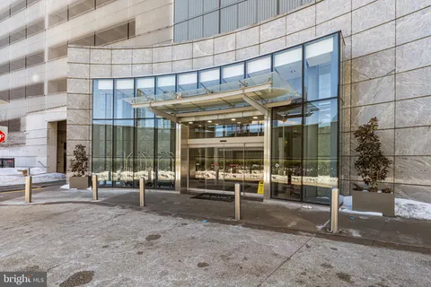 $449,000 | 2101 Market Street, Unit 908, Philadelphia, PA 19103