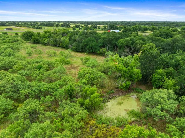 a view of an outdoor space and a yard