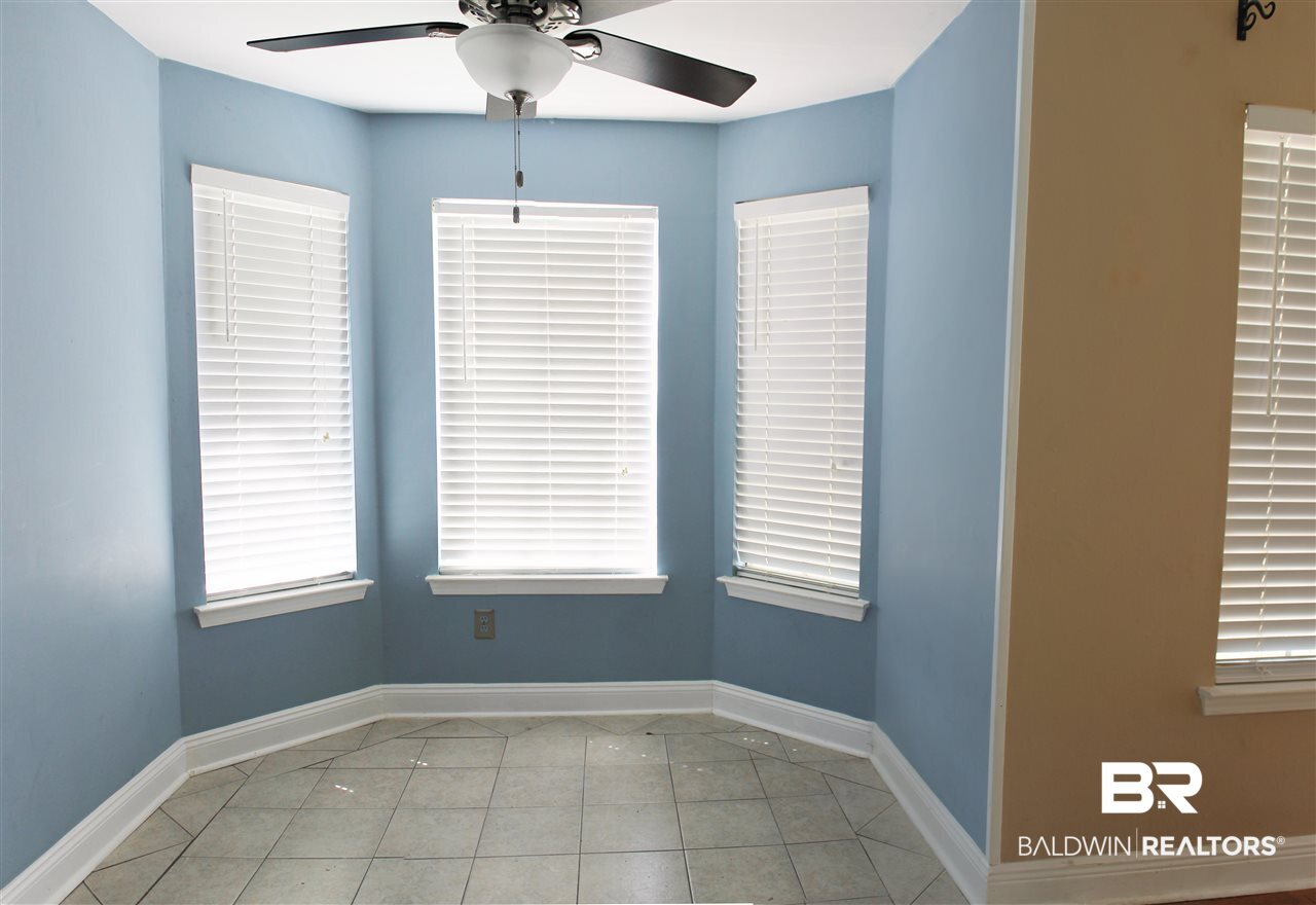 1700 Chuckwagon Court Semmes, AL 36575 - Photo 4 of 15 Dining
