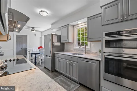 $819,000 | 4716 Sunflower Drive, Rockville, MD 20853