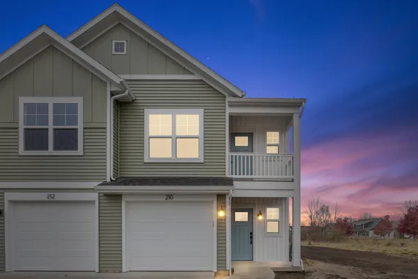 $359,000 | 210 Elkenburg Street, Unit 1, South Haven, MI 49090