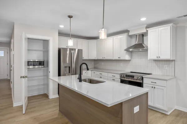 $359,000 | 210 Elkenburg Street, Unit 1, South Haven, MI 49090