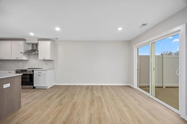 $359,000 | 210 Elkenburg Street, Unit 1, South Haven, MI 49090