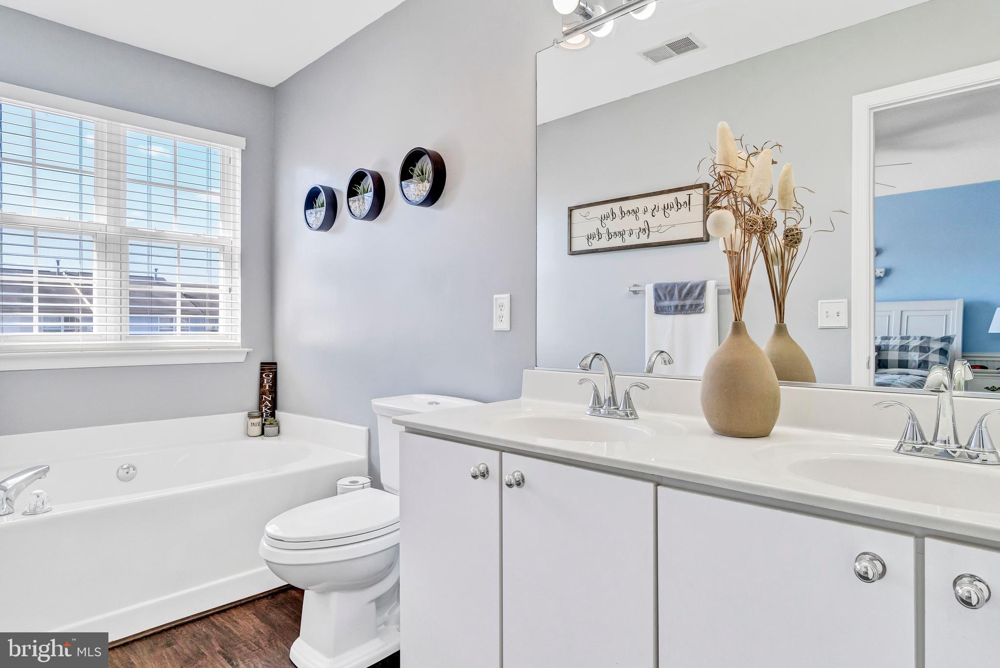 680 Hunting Fields Road Baltimore, MD 21220 - Photo 17 of 34 Master Bathroom