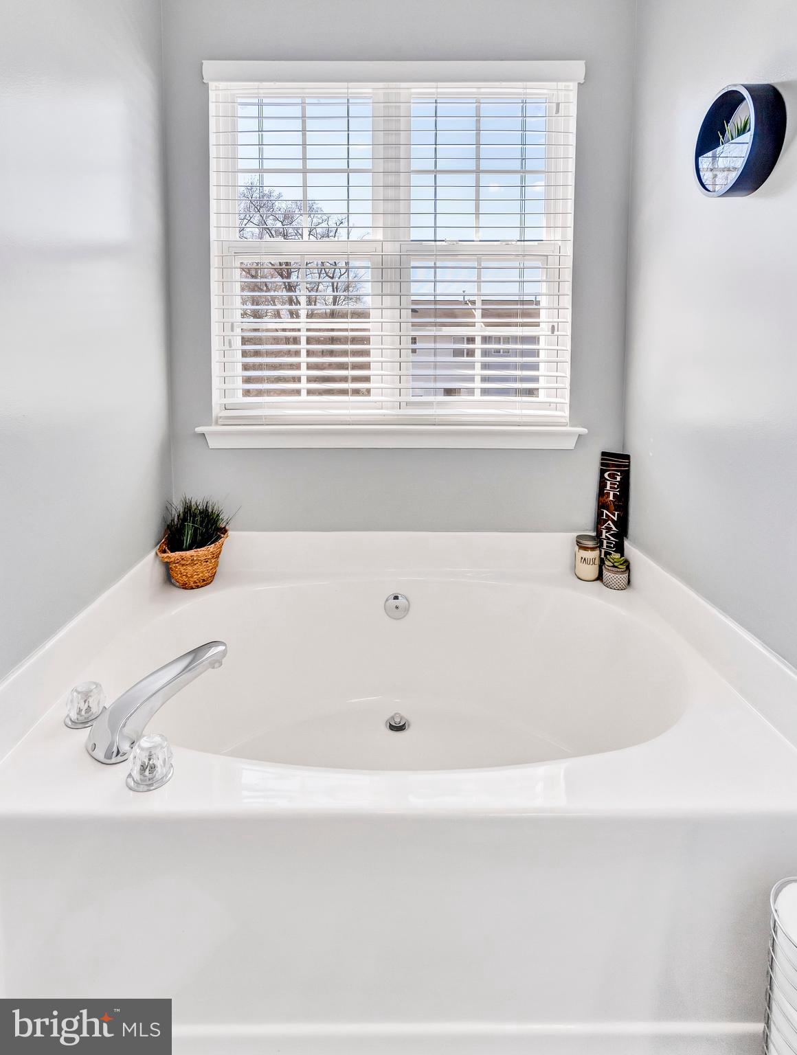 680 Hunting Fields Road Baltimore, MD 21220 - Photo 18 of 34 Master Bathroom