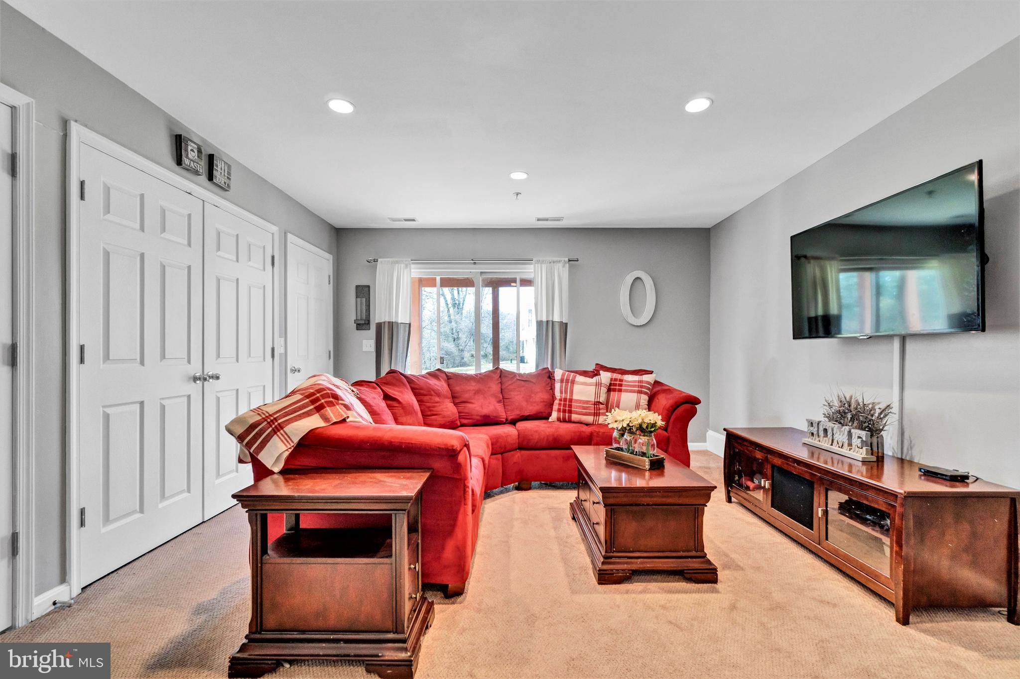 680 Hunting Fields Road Baltimore, MD 21220 - Photo 26 of 34 Family Room