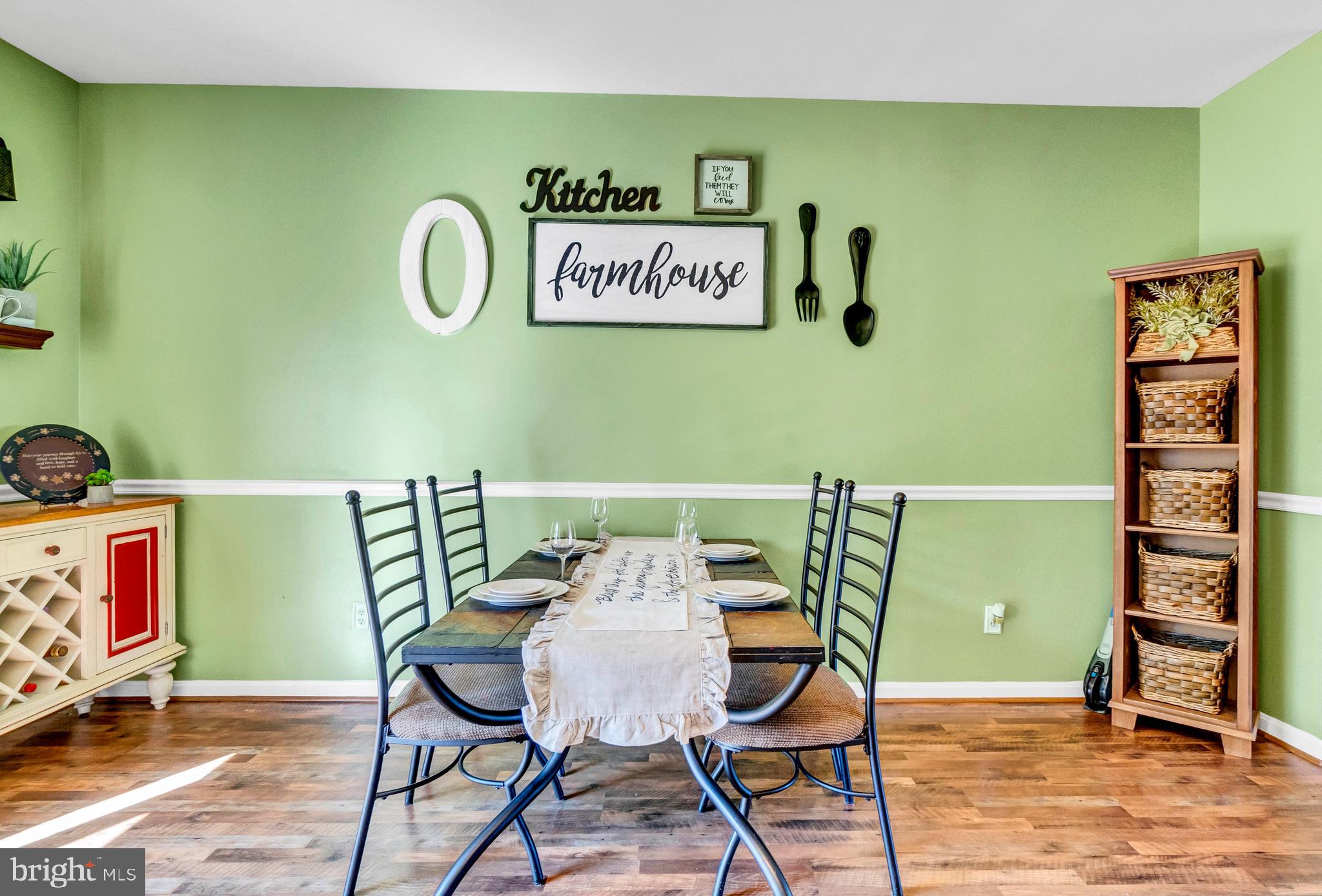 680 Hunting Fields Road Baltimore, MD 21220 - Photo 9 of 34 Dining
