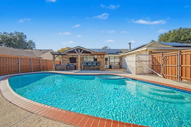 $3,100 | 913 Sandhurst Drive, Plano, TX 75025