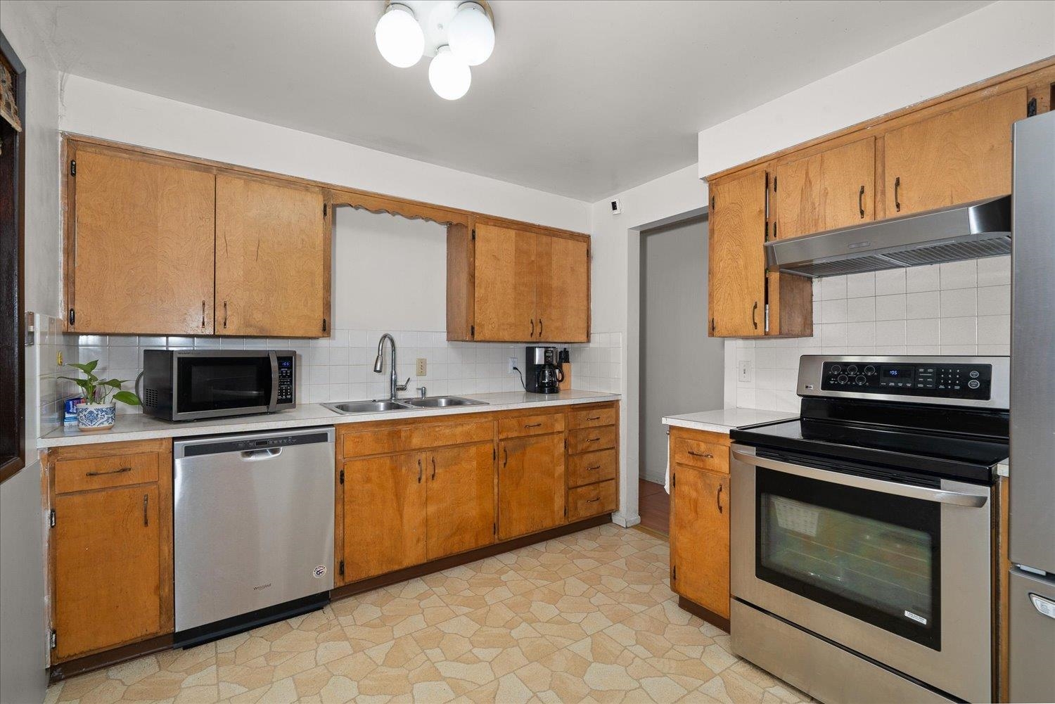 218 North Calvin Road Spokane, WA 99216 - Photo 5 of 15 Gallery Image 5
