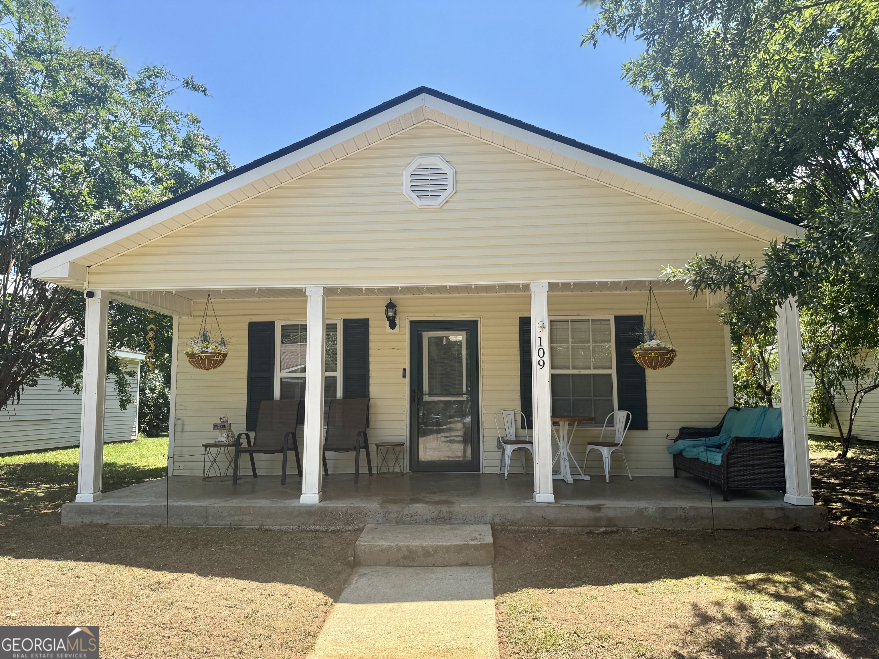 109 Garfield Street LaGrange, GA 30240 - Photo 2 of 14 a view of a house