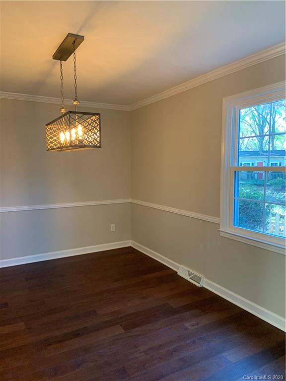 8324 Prince George Road Charlotte, NC 28210 - Photo 4 of 13 Gallery Image 4