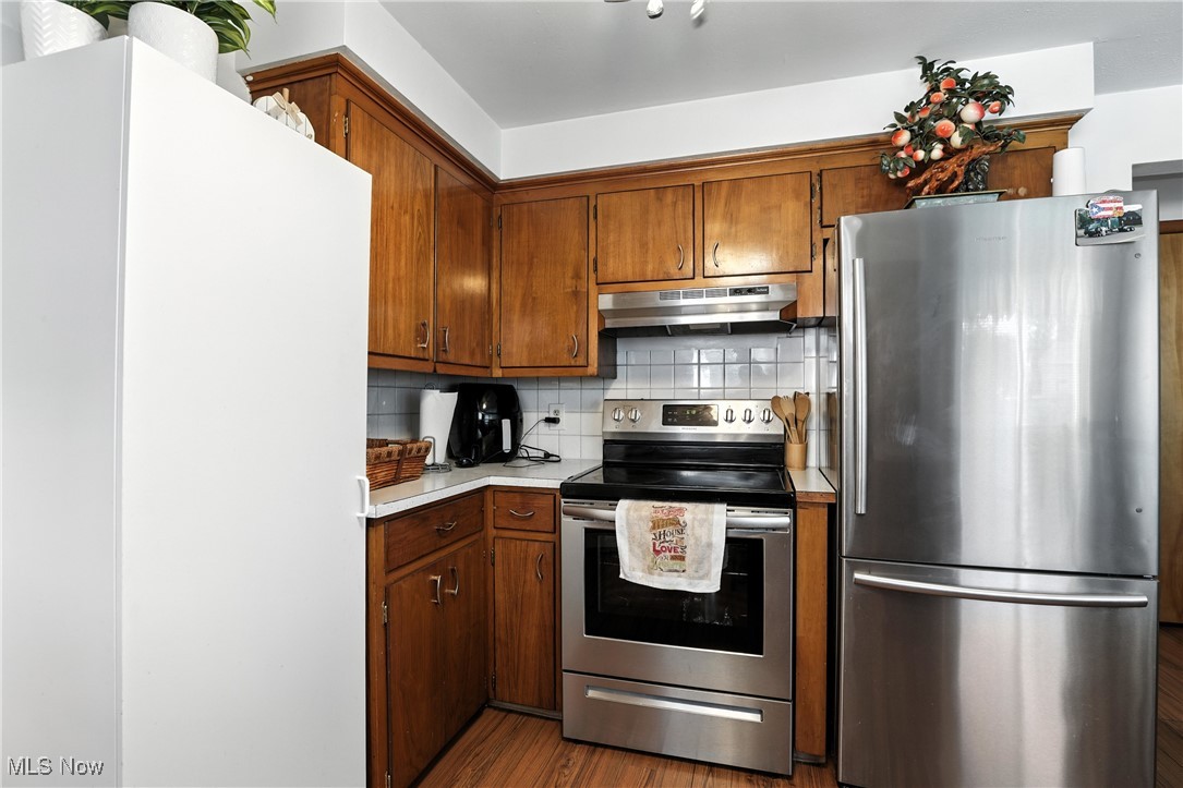 1932 Meister Road Lorain, OH 44053 - Photo 10 of 49 Gallery Image 10