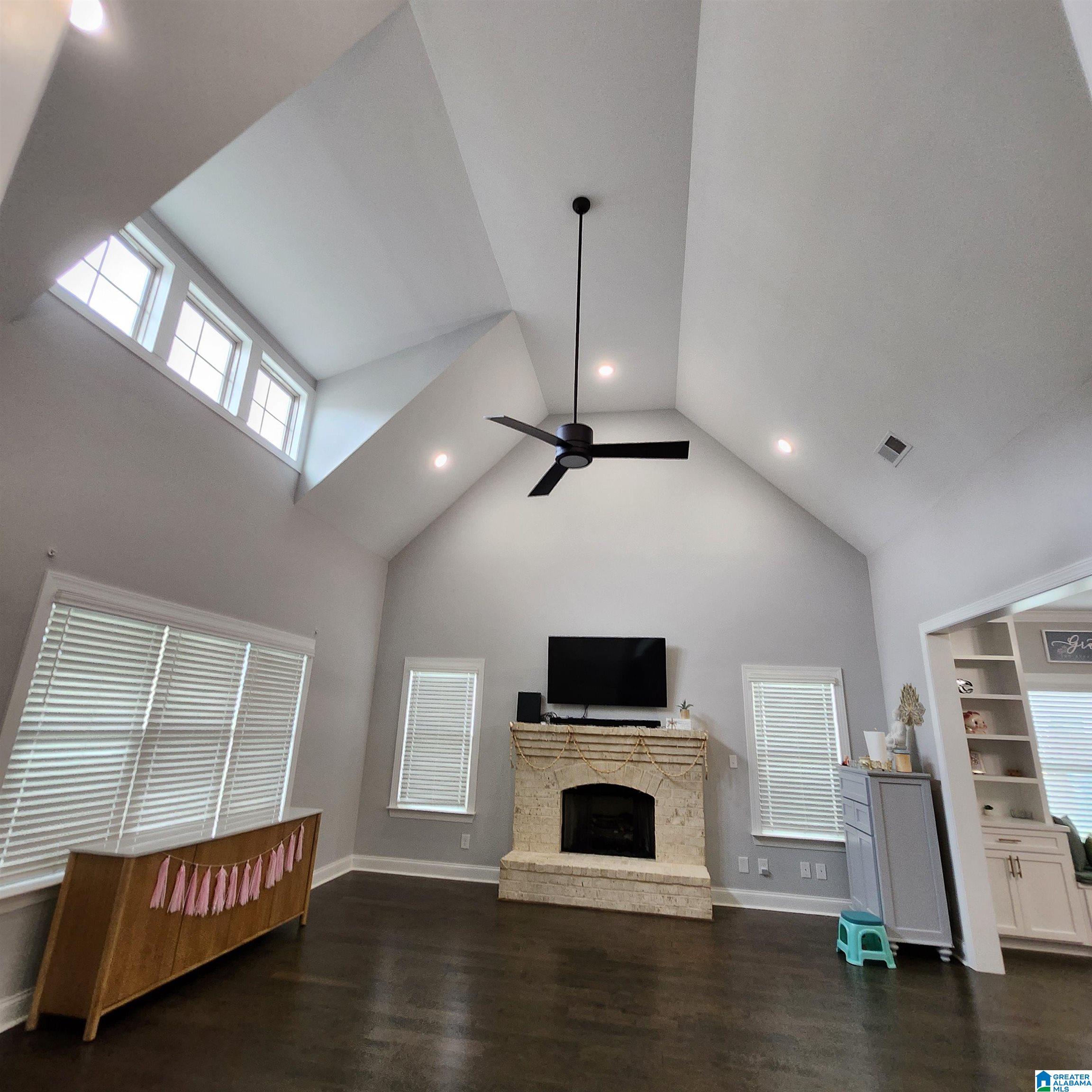 3052 Simms Landing Pelham, AL 35124 - Photo 2 of 46