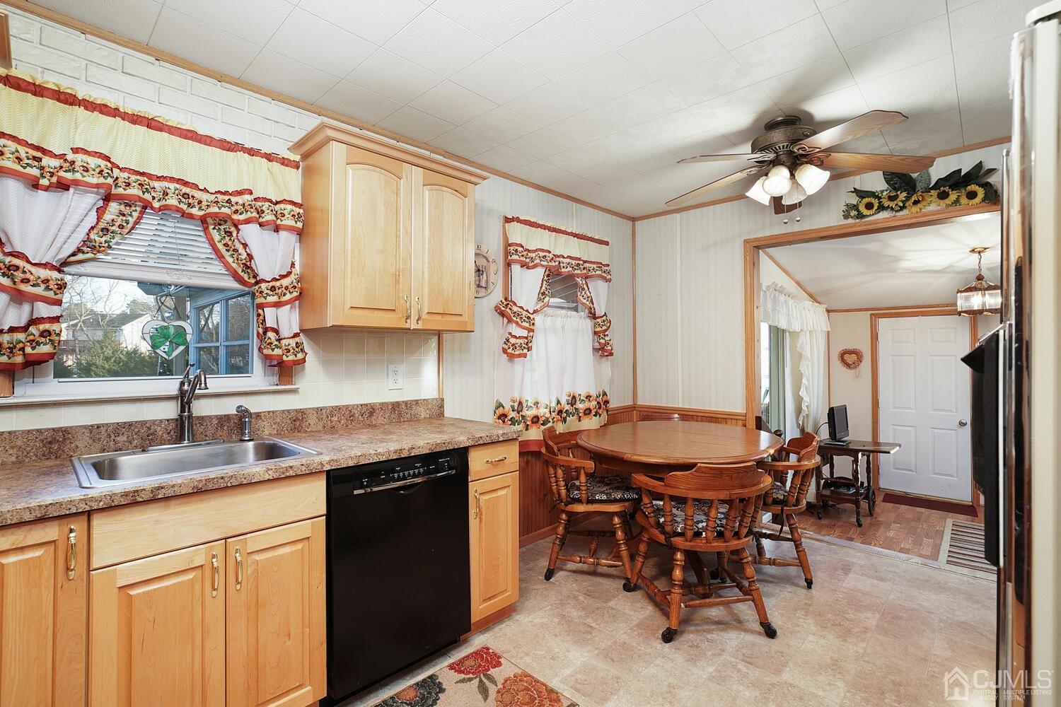 54 Hilliard Road Old Bridge, NJ 08857 - Photo 4 of 21 Gallery Image 4