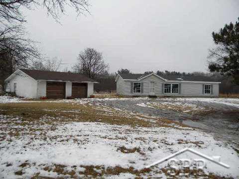 5649 Murphy Lake Road Millington, MI 48746 - Photo 1 of 15 20091256.JPG