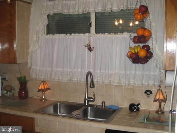 1545 Sulphur Spring Road Baltimore, MD 21227 - Photo 14 of 29 Large Kitchen window over sink
