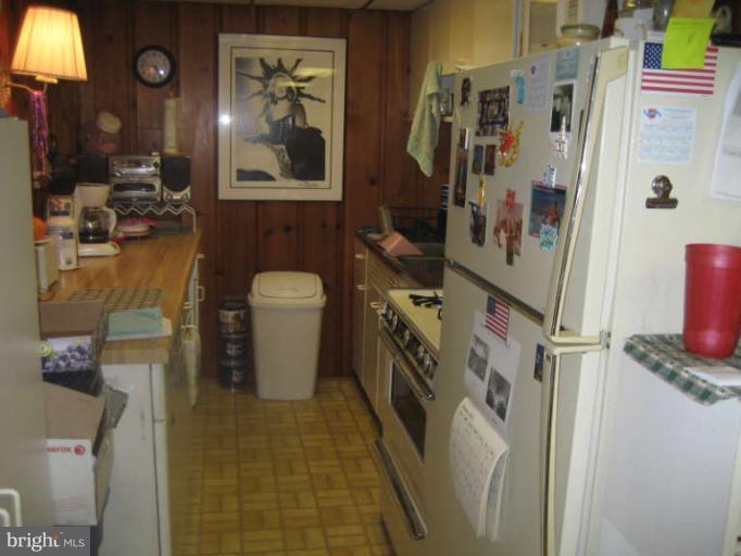 1545 Sulphur Spring Road Baltimore, MD 21227 - Photo 27 of 29 Basement kitchen