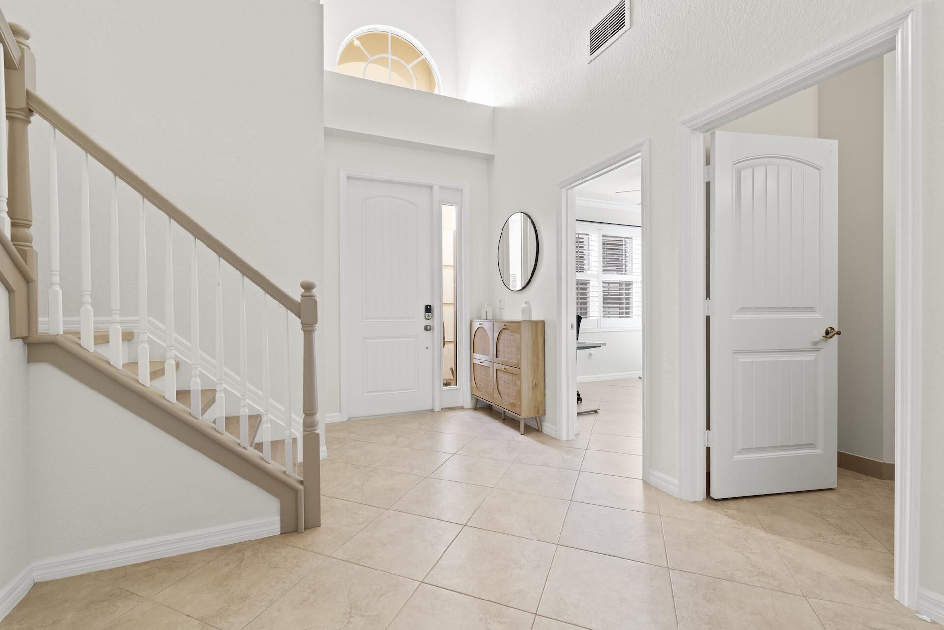 8364 Lyons Ranches Road Boynton Beach, FL 33472 - Photo 3 of 41 Foyer