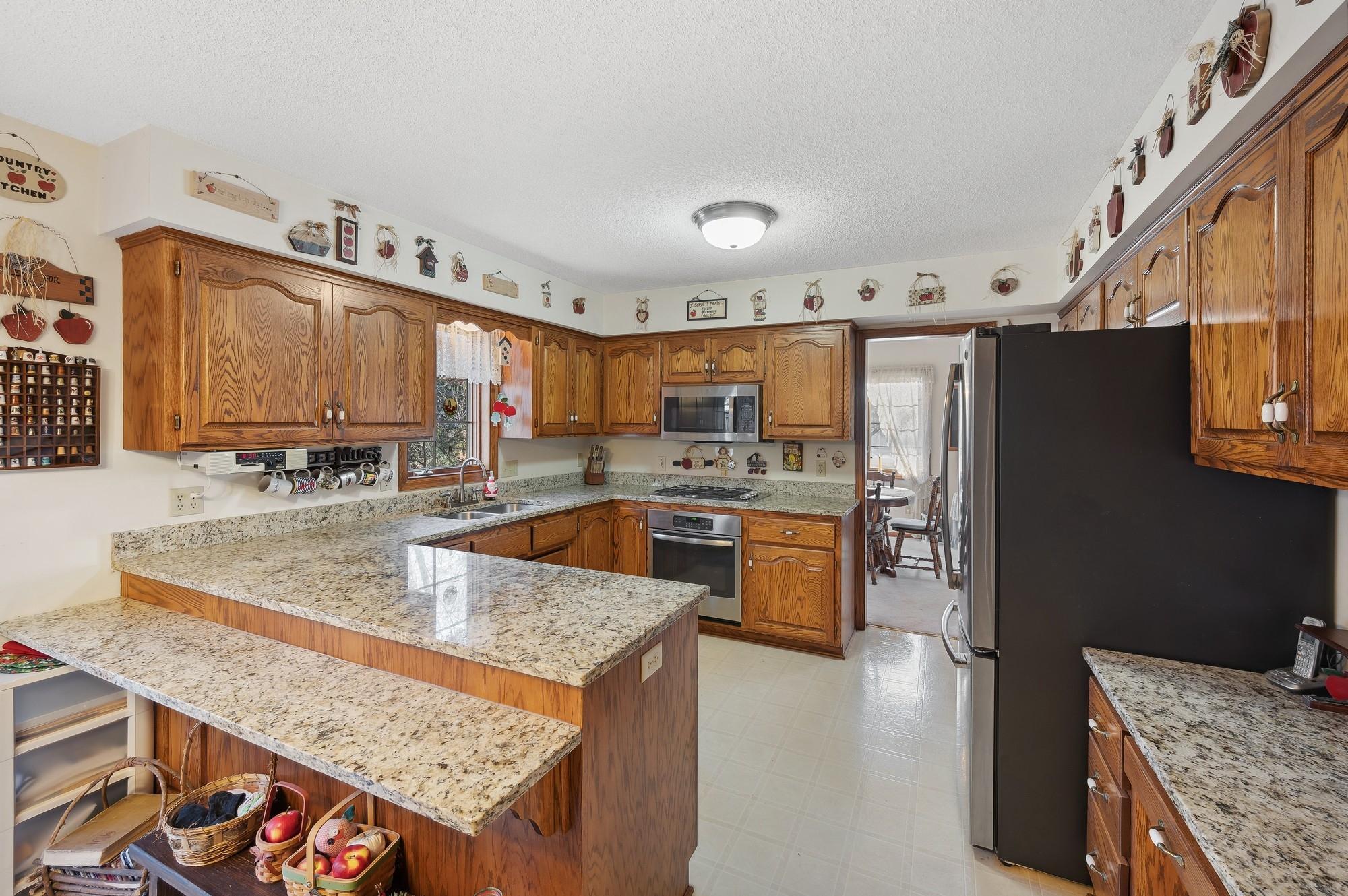 6238 Baldwin Lake Road Circle Pines, MN 55014 - Photo 4 of 38