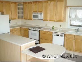 332 Calhoun Ridge Drive Waynesville, NC 28786 - Photo 4 of 12