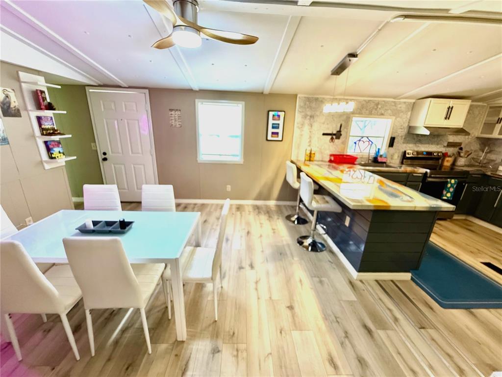 208 Ashley Street Hawthorne, FL 32640 - Photo 10 of 32 a very nice looking room with a large window