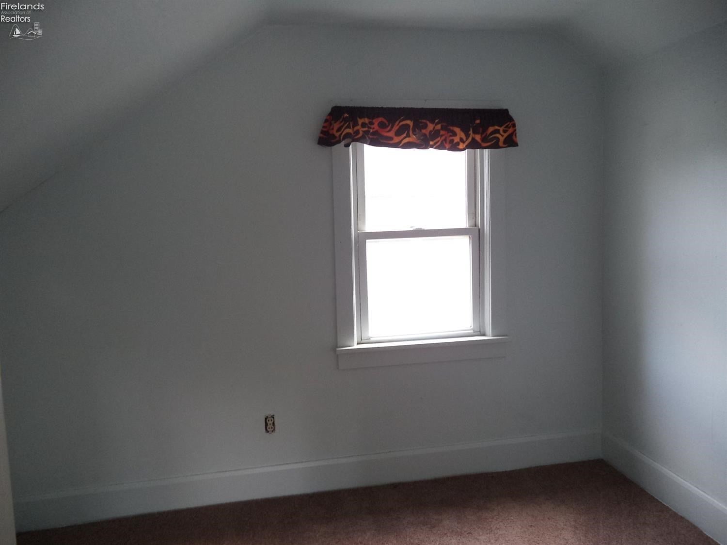 1707 Port Clinton Road Fremont, OH 43420 - Photo 11 of 22 Gallery Image 11
