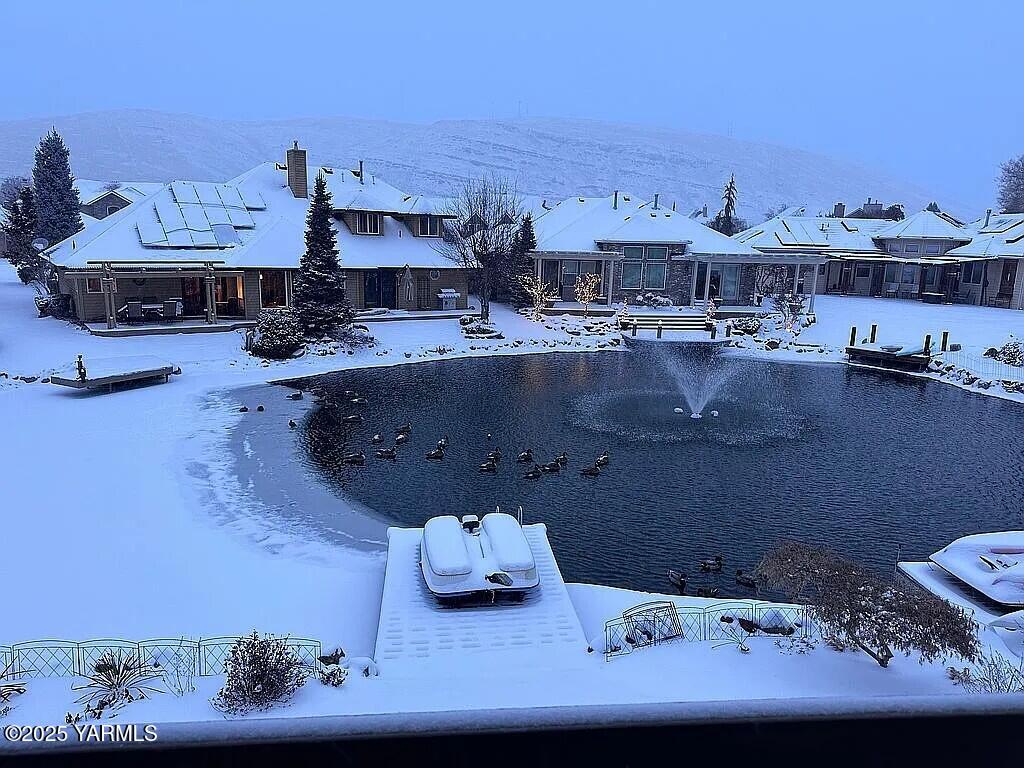 2005 Lakeview Drive Yakima, WA 98902 - Photo 34 of 35 a view of a dining room with furniture