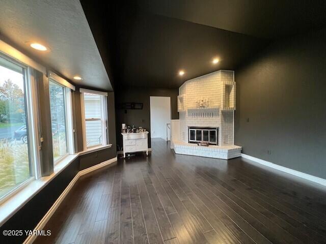 2005 Lakeview Drive Yakima, WA 98902 - Photo 8 of 35 a view of an empty room with wooden floor and a window