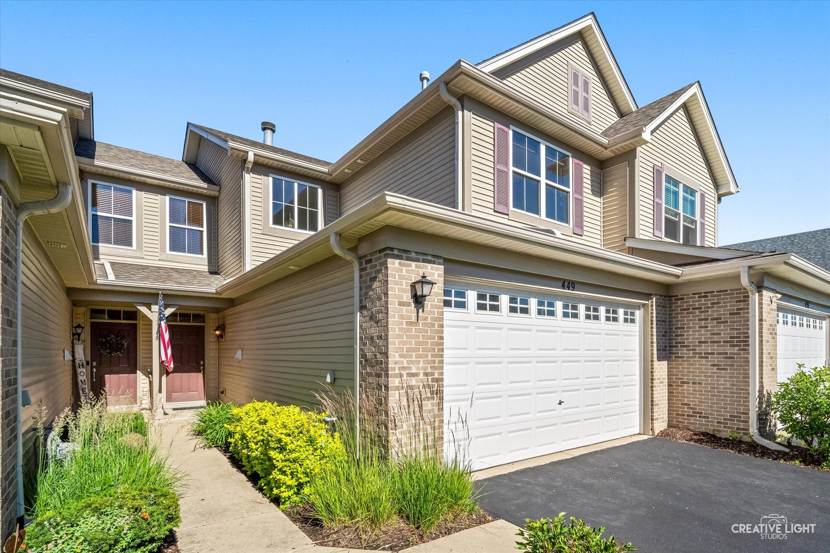 449 Dancer Lane Oswego, IL 60543 - Photo 2 of 37