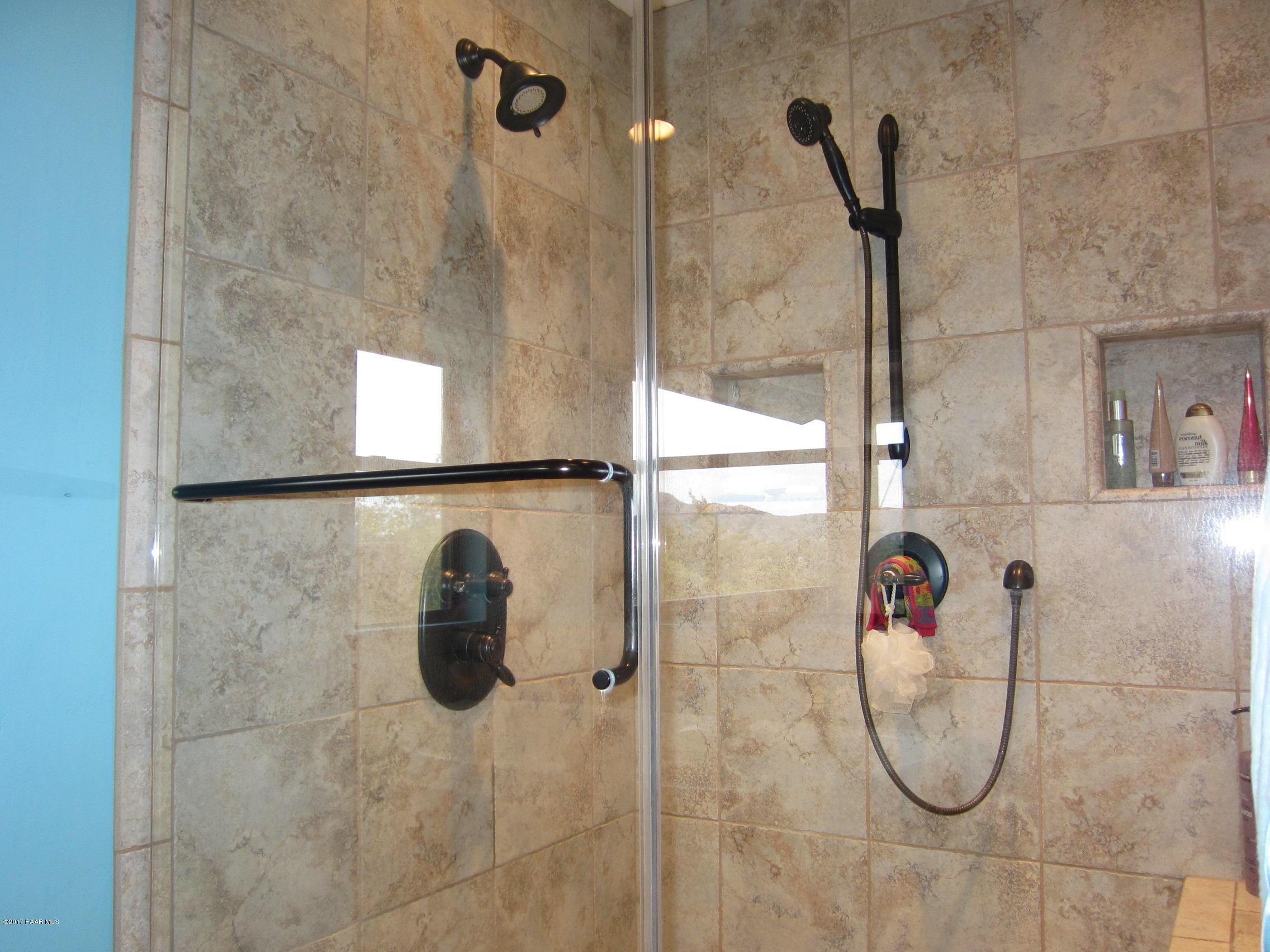 1241 Tanglewood Road Prescott, AZ 86303 - Photo 13 of 28 UPPER LEVEL MASTER SHOWER