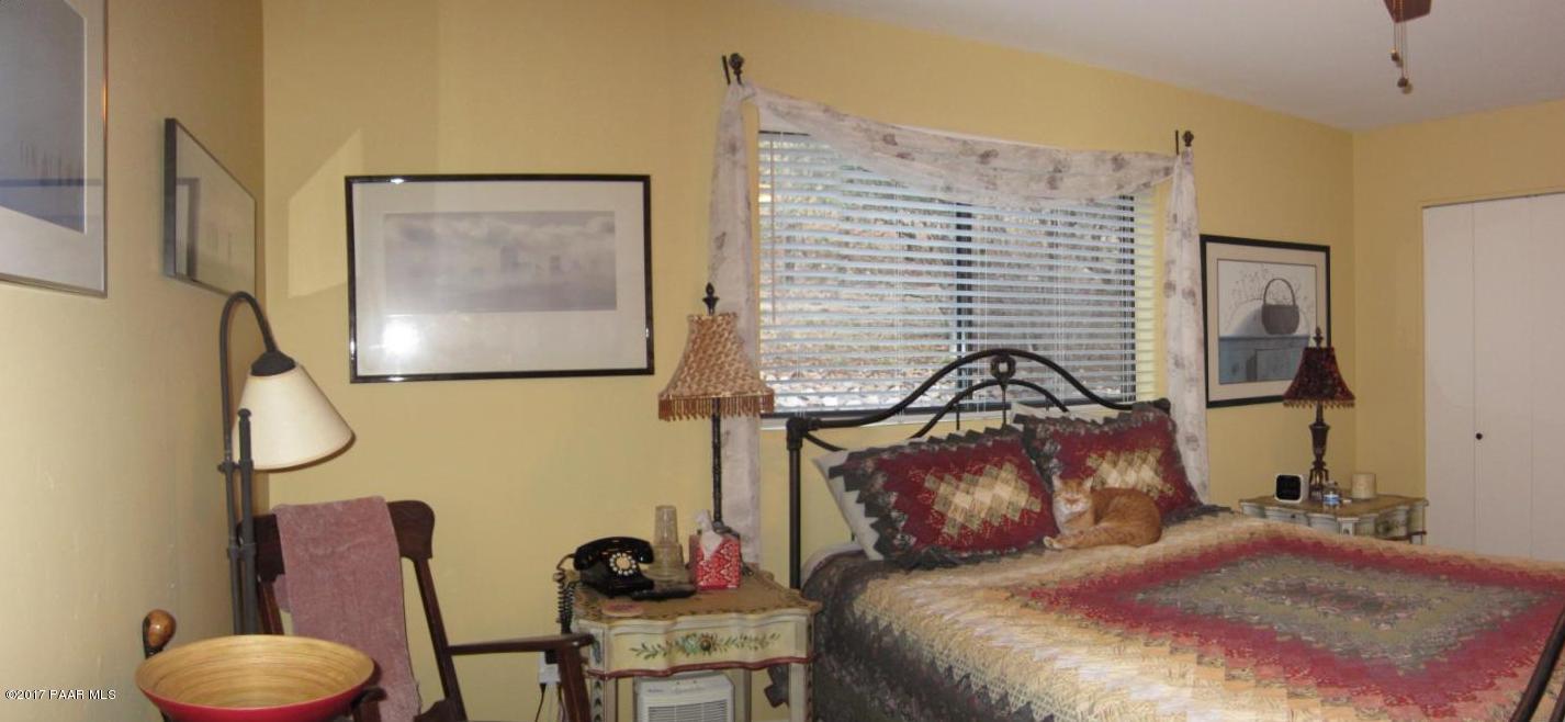 1241 Tanglewood Road Prescott, AZ 86303 - Photo 6 of 28 LOWER LEVEL MASTER SUITE