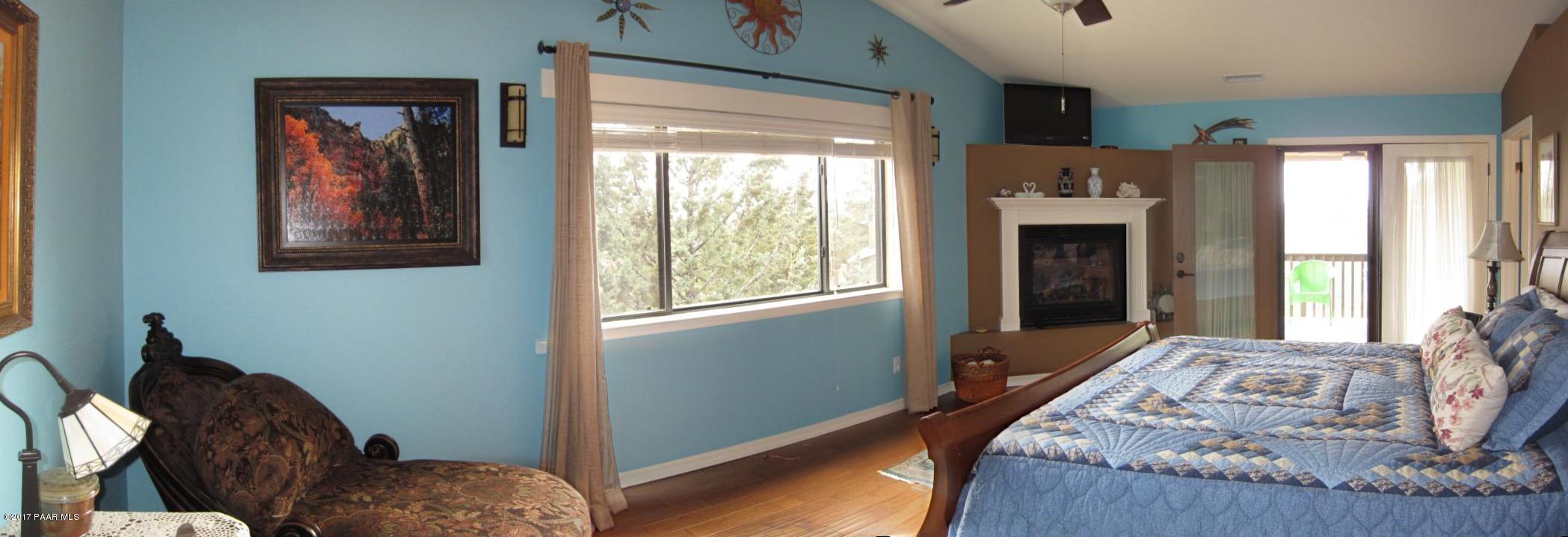 1241 Tanglewood Road Prescott, AZ 86303 - Photo 10 of 28 Upper Level Master Suite