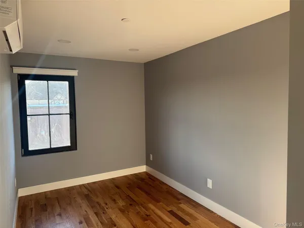 $2,650 | 1035 Montauk Highway, Unit 5, Copiague, NY 11726