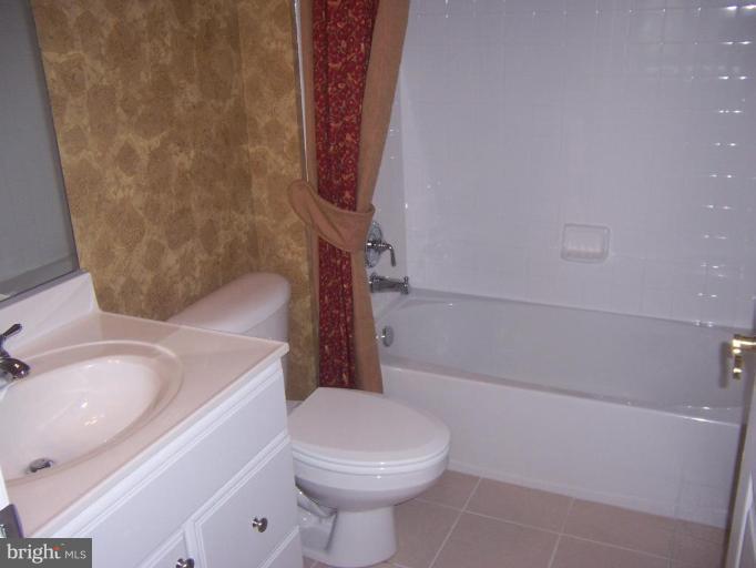 7305 Maplecrest Road, Unit 203 Elkridge, MD 21075 - Photo 10 of 19 Bath #2