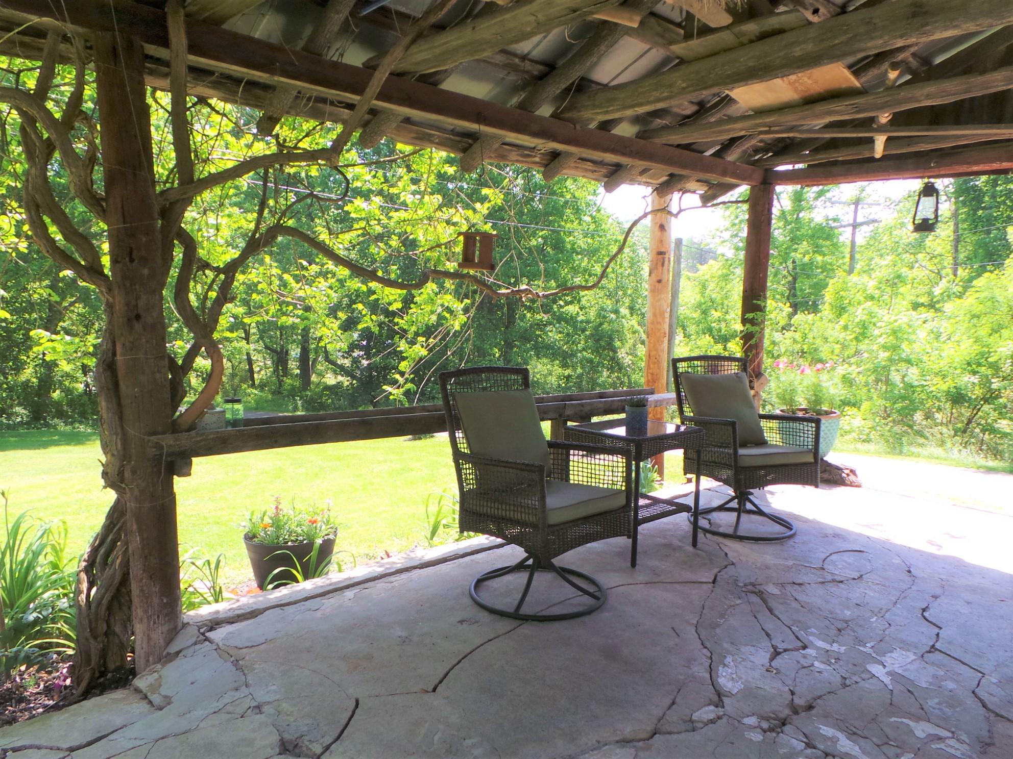 1905 Boozy Creek Road Bristol, VA 24202 - Photo 20 of 130 RELAX HERE