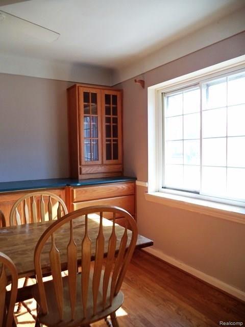 1582 Hawthorne Road Grosse Pointe, MI 48236 - Photo 11 of 36 Hawthorne - 1582 (4).jpg