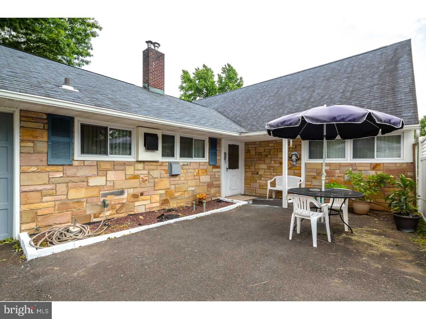 32 Full Turn Road Levittown, PA 19056 - Photo 2 of 21 Exterior Front
