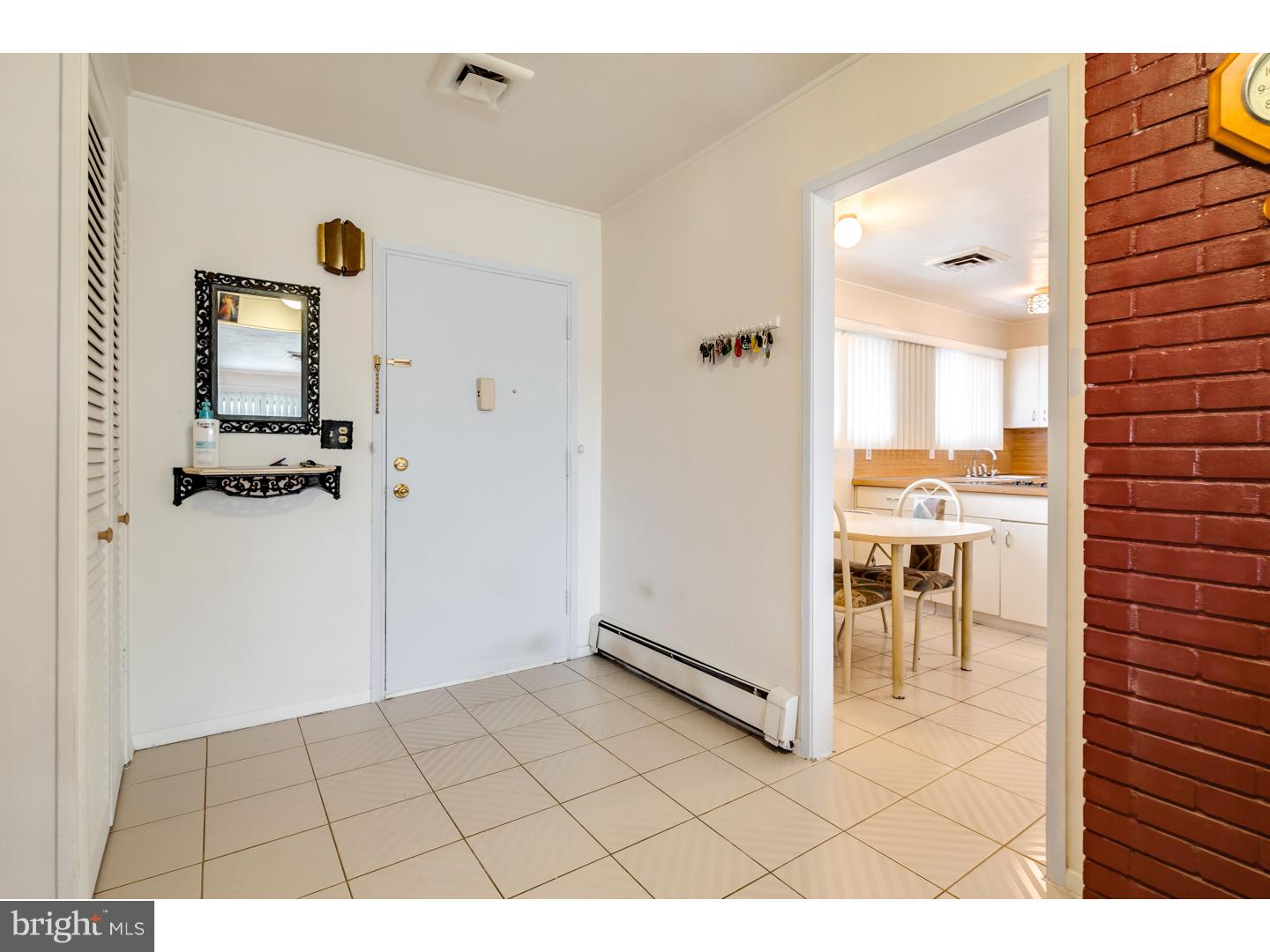 32 Full Turn Road Levittown, PA 19056 - Photo 3 of 21 Foyer