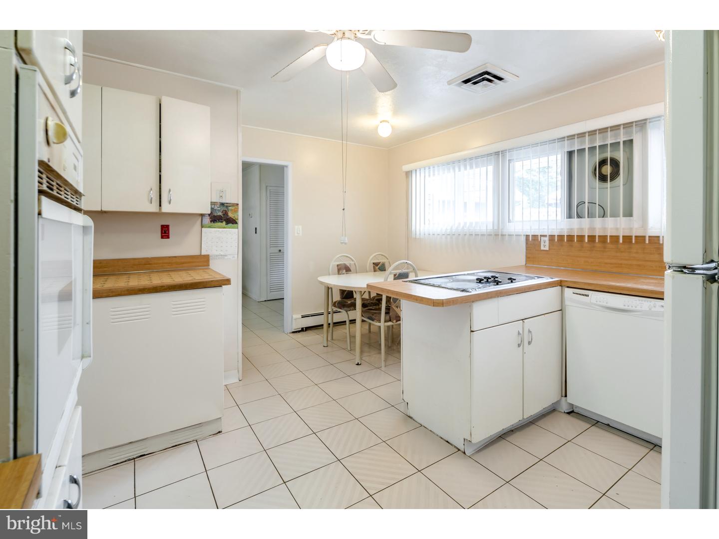 32 Full Turn Road Levittown, PA 19056 - Photo 7 of 21 Kitchen