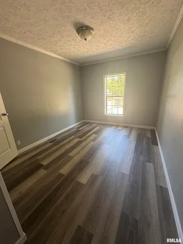 $68,000 | 413 Walnut Street, Zeigler, IL 62999