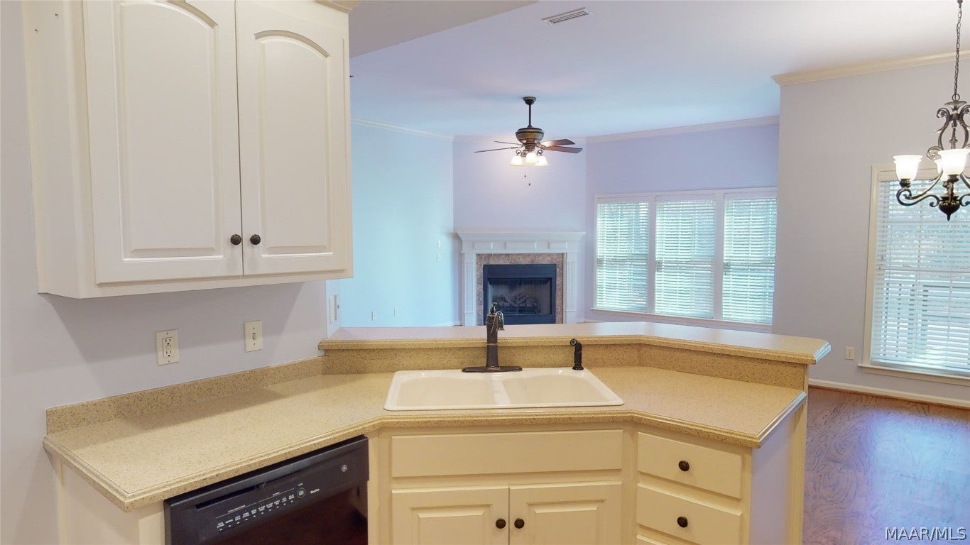 614 Westbrook Road Dothan, AL 36303 - Photo 4 of 36 Gallery Image 4