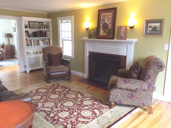 12 Harding Road Needham, MA 02492 - Photo 3 of 12