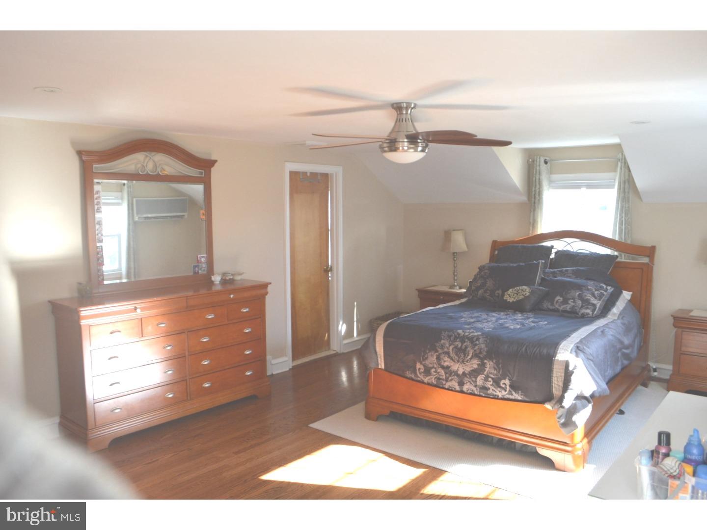 10830 Ellicott Road Philadelphia, PA 19154 - Photo 19 of 25 Bedroom - Main