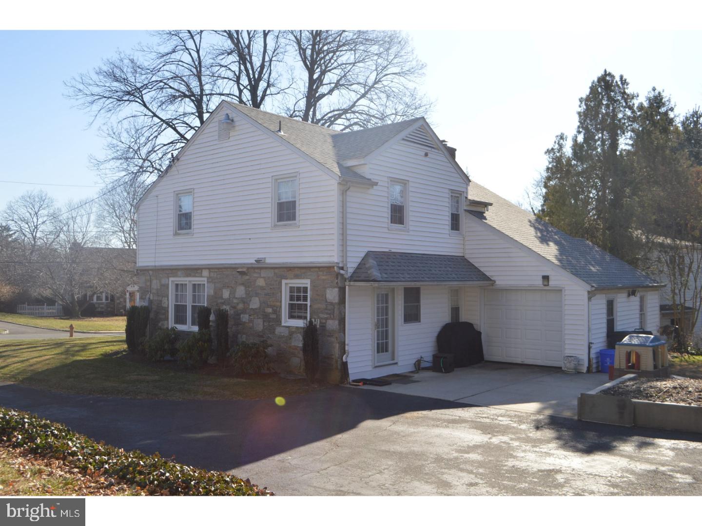 10830 Ellicott Road Philadelphia, PA 19154 - Photo 3 of 25