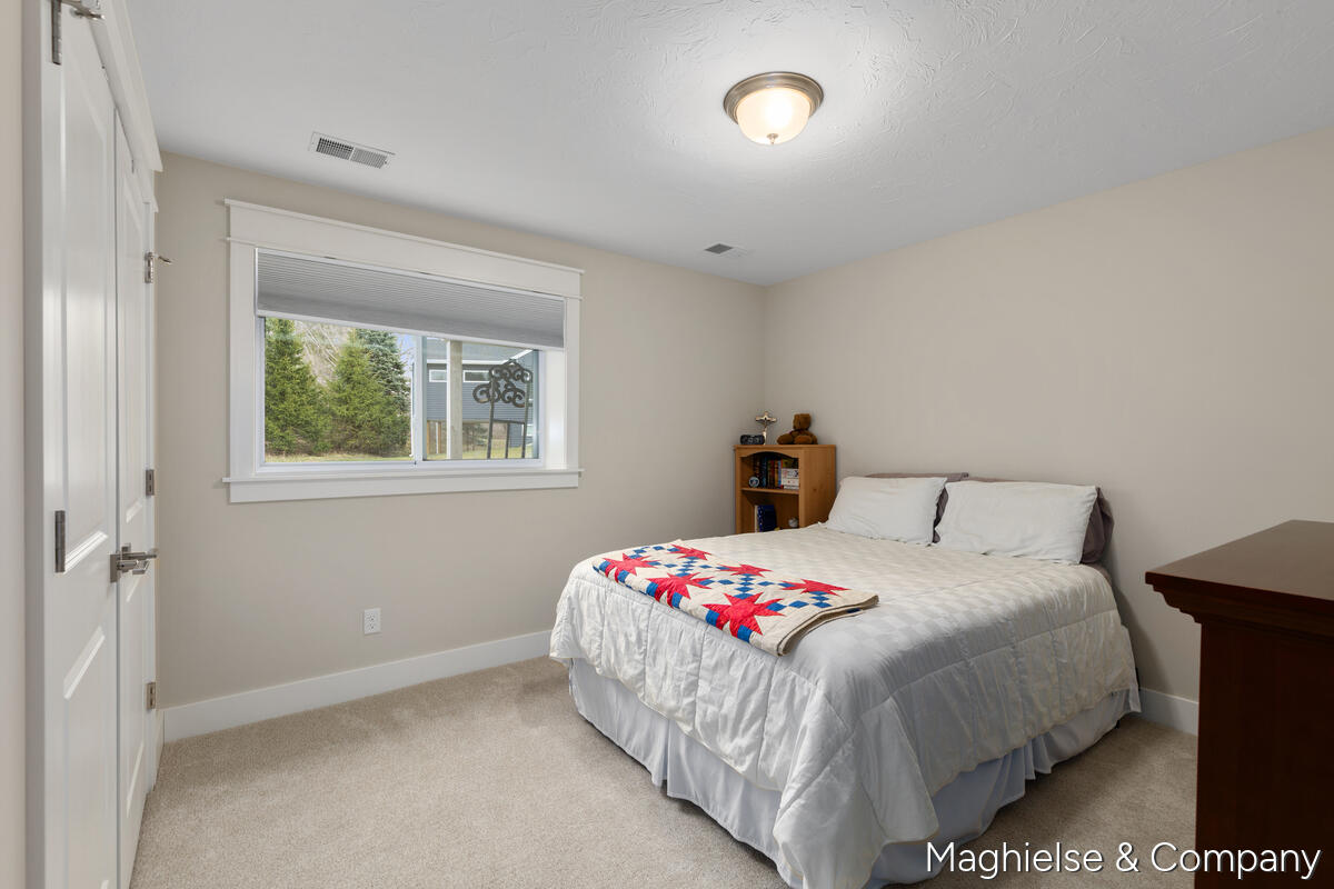 8374 Rose Ridge Drive, Unit 70 Rockford, MI 49341 - Photo 24 of 38