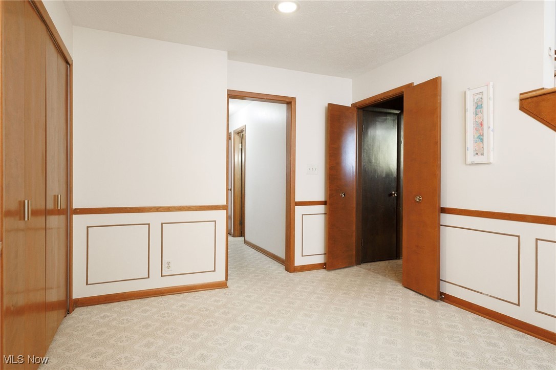 966 Brainard Road Cleveland, OH 44143 - Photo 9 of 50
